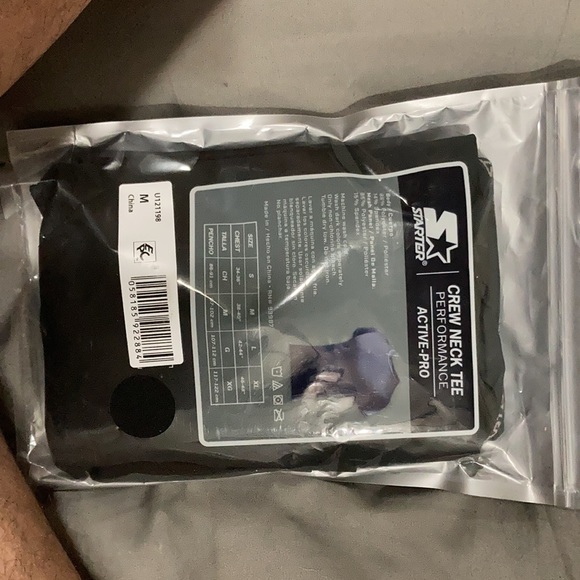 Brand new Blue tee STARTER brand. Crew neck performance active-pro - Picture 2 of 2